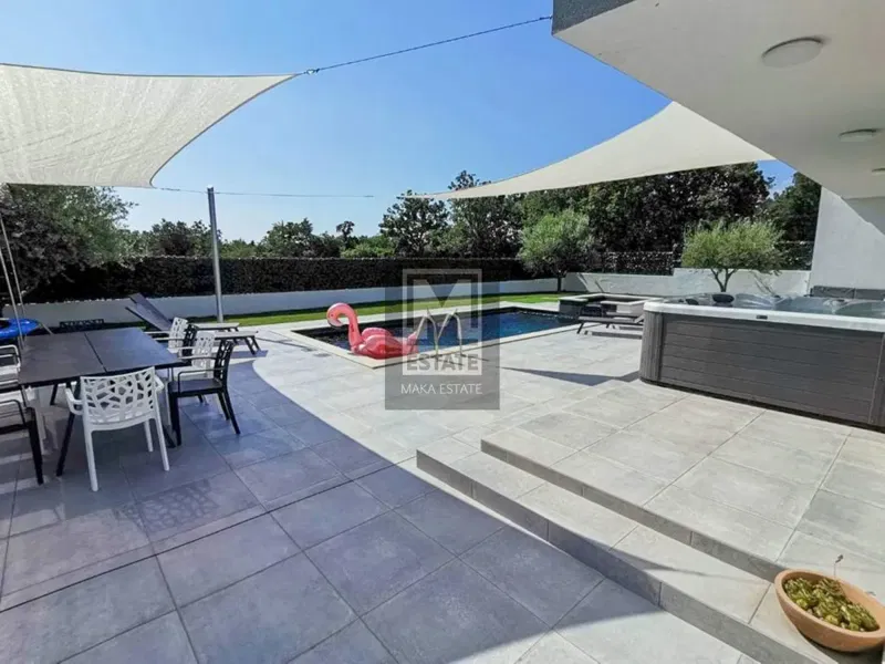 Poreč, excellent villa with pool near the city! – 3