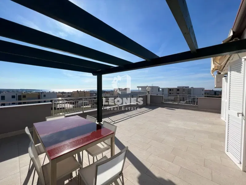 Attico con bellissima vista sul mare in una bella posizione a Cittanova – 2