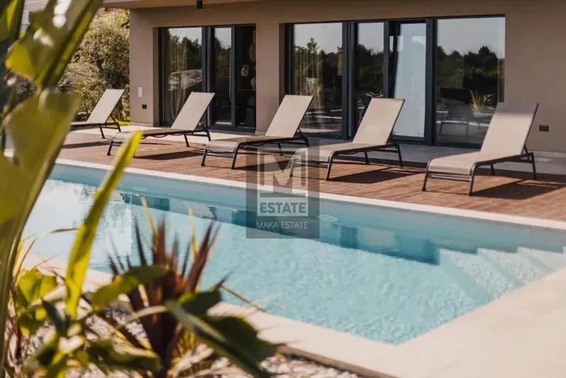 Poreč, surroundings, Luxury villa 600 meters from the sea – 3