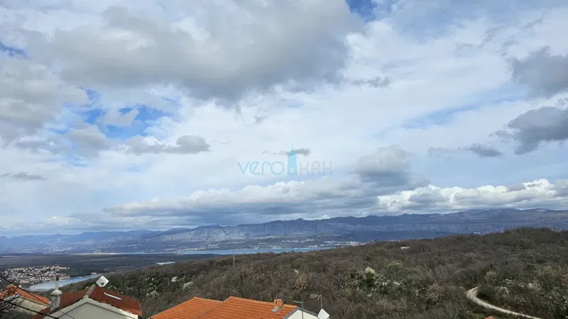 Krk Island, Dobrinj, old town center, authentic house with terrace and view, for sale – 2