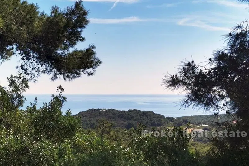 Building plot with sea view – 2
