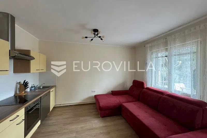 Premantura, house with two apartments near the center and the first beaches – 2