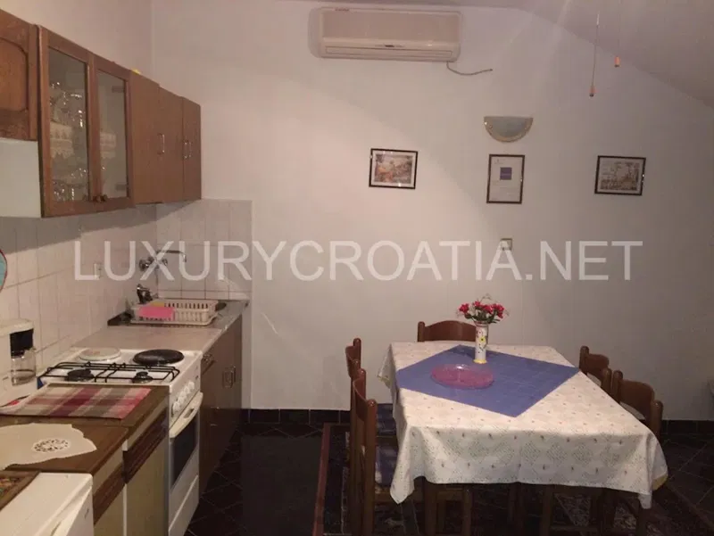 House for sale with 5 apartments Murter Croatia – 3