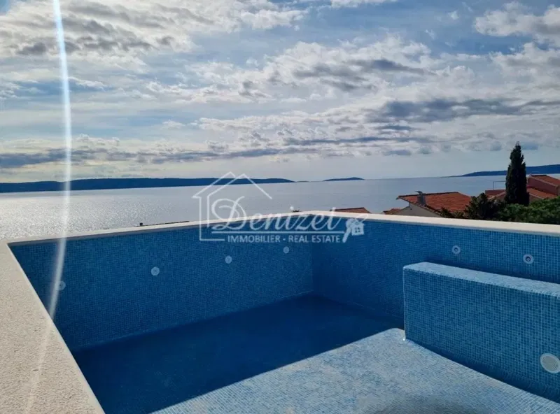 Čiovo, Okrug Gornji, Penthouse apartment with a roof terrace, swimming pool and beautiful sea view – 3