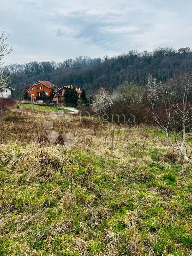 Föld Gornje Vrapče, Črnomerec, 1.166m2 – 2