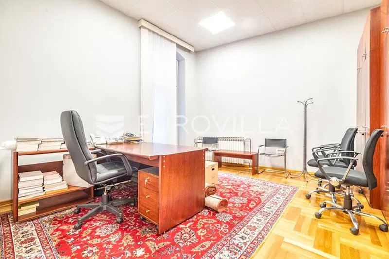 Zagreb, Kačićeva, office space with 3 rooms of 100 m2 – 3