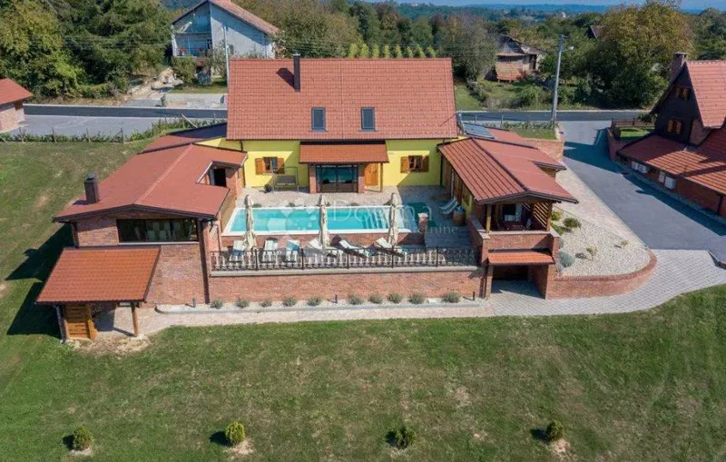 House Kutina, 316m2 – 2