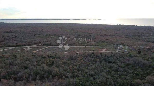 Terreno Peroj, Vodnjan, 601m2 – 3