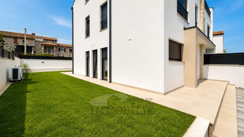 Modern semi-detached house with a terrace and a sea view in the vicinity of Poreč – 3