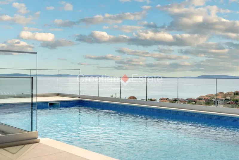 Villa with sea view and pool, for sale – 3