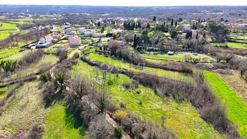 ISTRIA, MANJADVORCI - Building land 970 m2 – 2