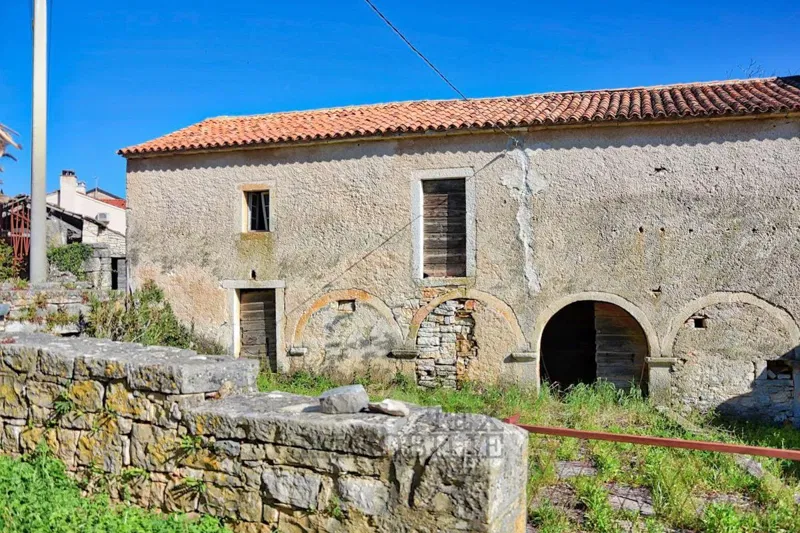 Istrian stone house for adaptation – 2