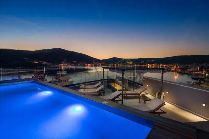 FIRST ROW TO THE SEA, LUXURY VILLA WITH ROOFTOP POOL – 2