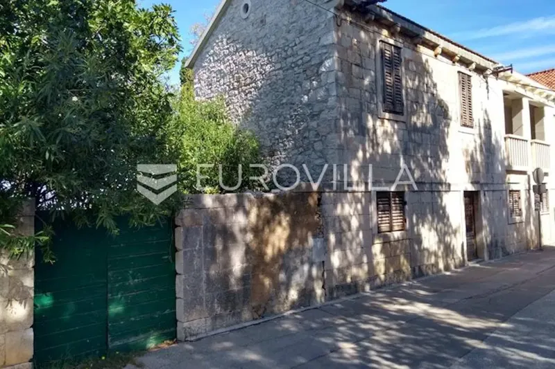 Island of Brač, Sutivan - stone house on the beach – 2