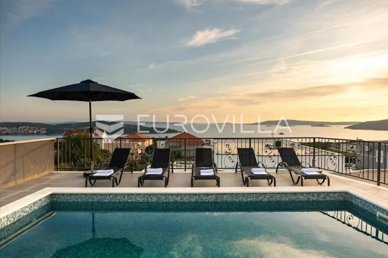 Surroundings of Trogir - a house with a swimming pool and a beautiful view – 2