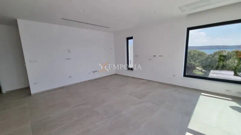 Luxurious apartment, 1st row to sea, roof terrace + jacuzzi, Sukošan – 2