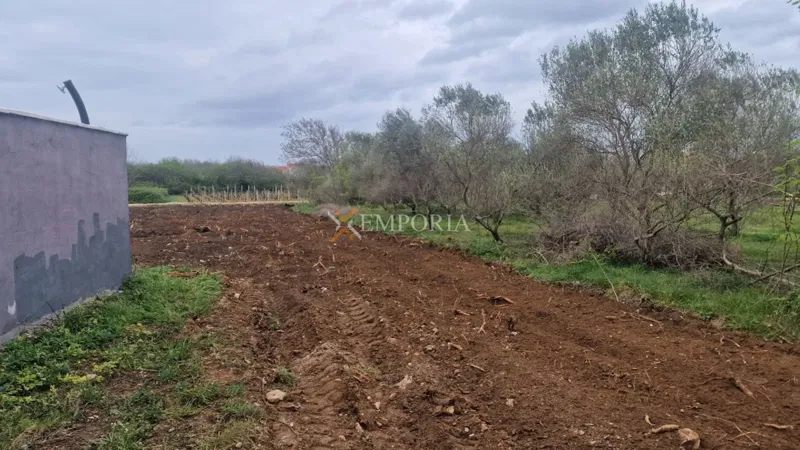 Building land in a quiet location in Privlaka, 625 m2 – 2