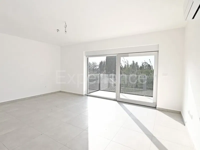 Savudrija - approx. 500 m from the beach, apartment with garage, 1st floor – 2