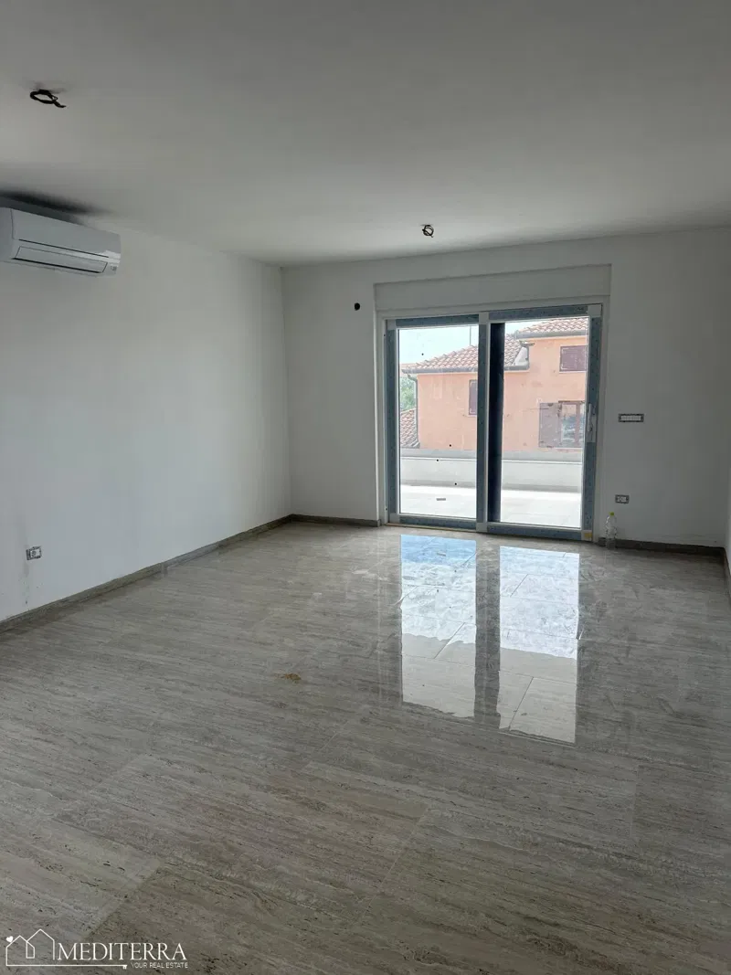 Appartamento al 1° piano con vista mare, Cittanova, Istria – 3