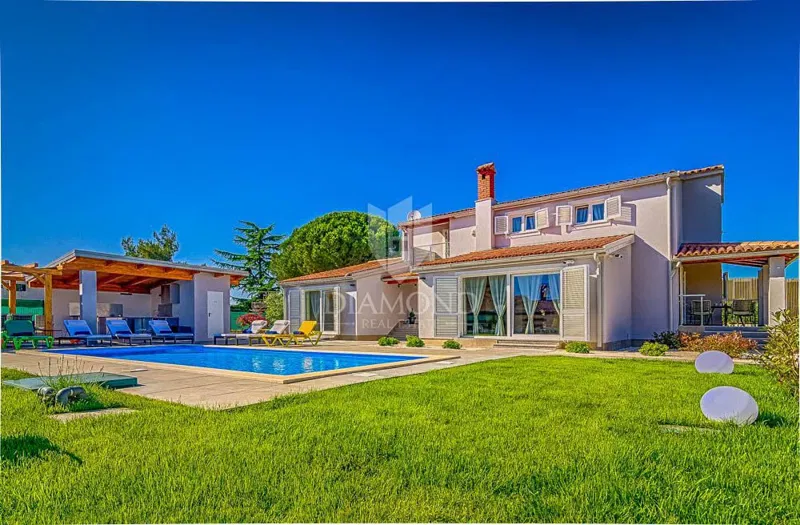 Fažana, surroundings, modern villa with a large yard! – 3