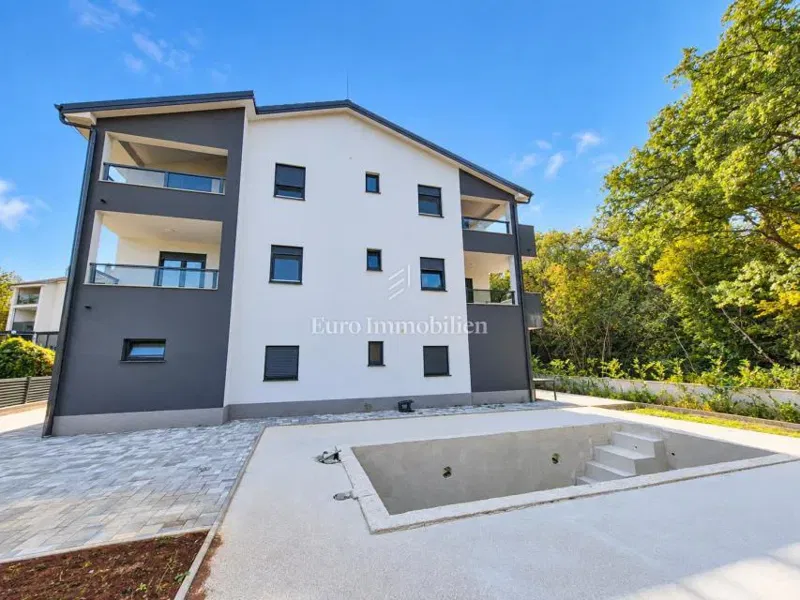 Apartment on the second floor - new building near Dobrin – 2