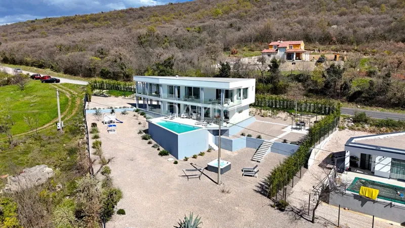 ISTRIA, LABIN - Villa con bellissima vista sul mare – 3