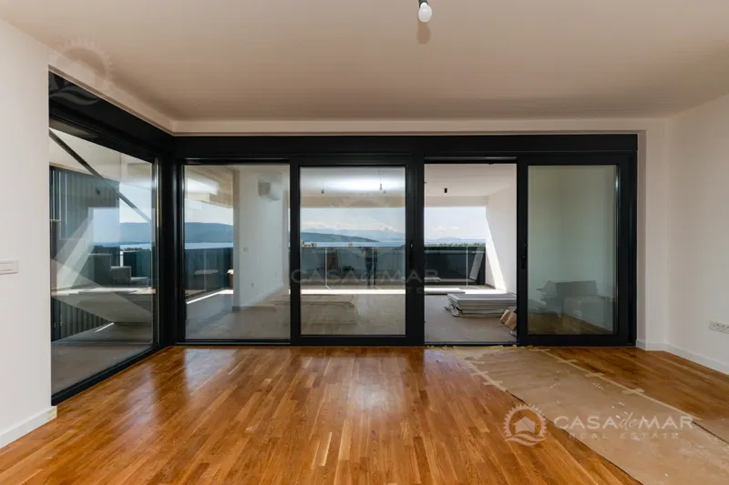 Luksuzni dvoetažni apartman s krovnom terasom – 3