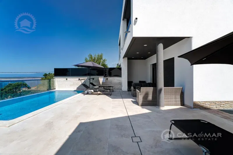 Semi-detached villa with open sea view – 2