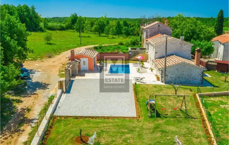 Parenzo, dintorni, Casa in pietra ristrutturata ai margini del villaggio – 2