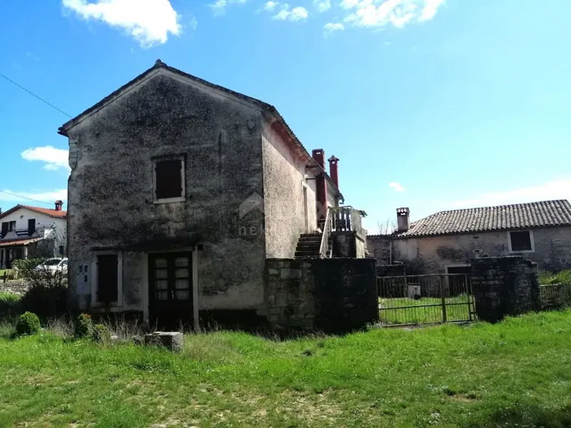 ISTRIA, ŽMINJ 3 case da ristrutturare + taverna + 2 garage – 2