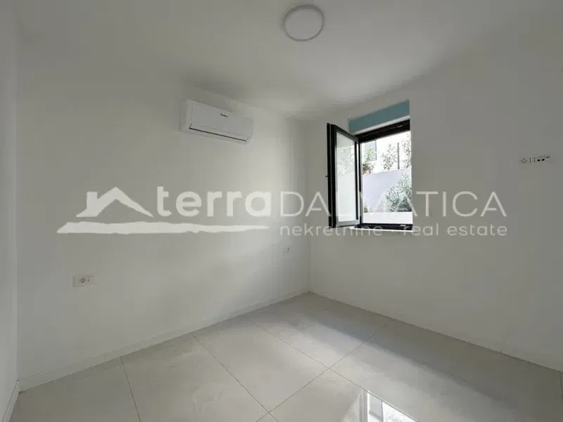 Zadar, ground floor apartment 150m from the sea – 3