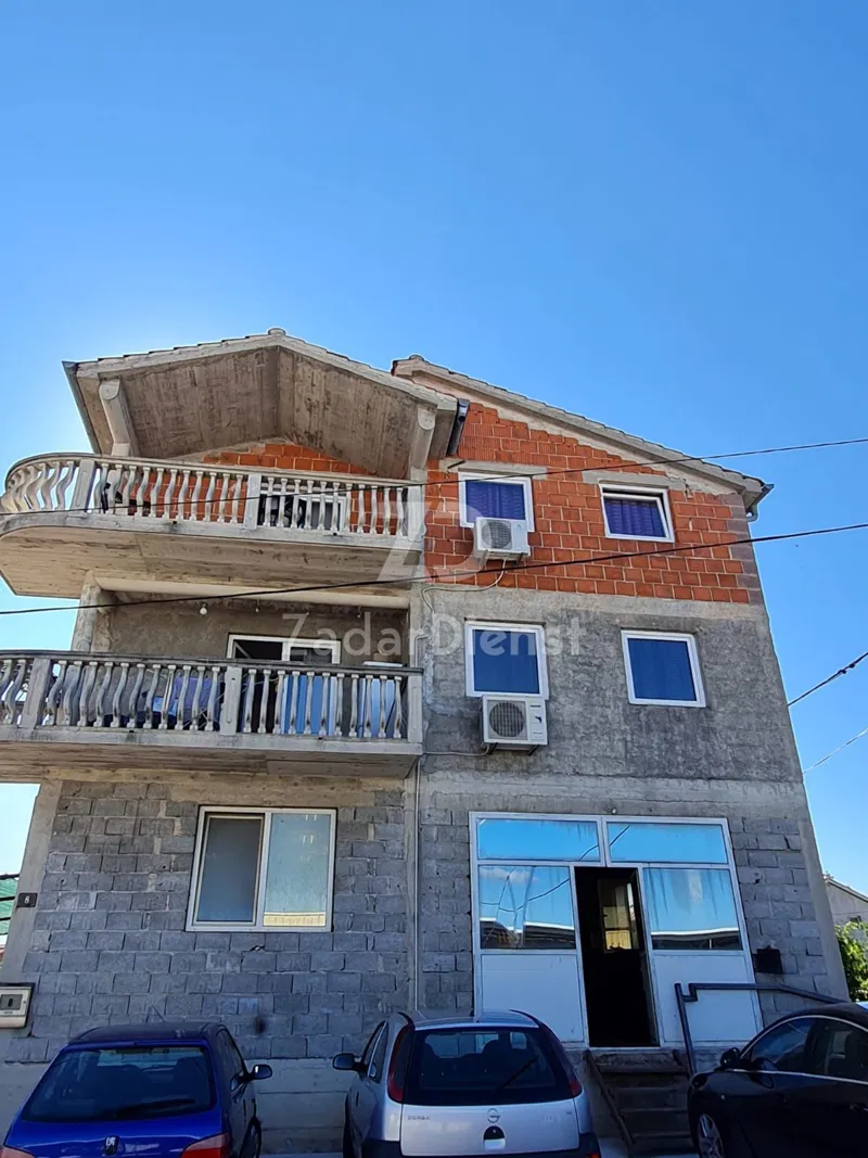 Family house of 334 m2 with 2 residential units - Zadar – 2