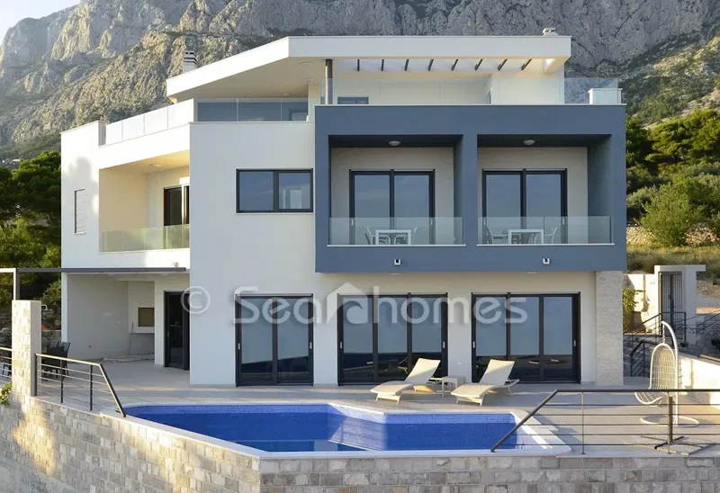 Ultra modern villa in Makarska – 2