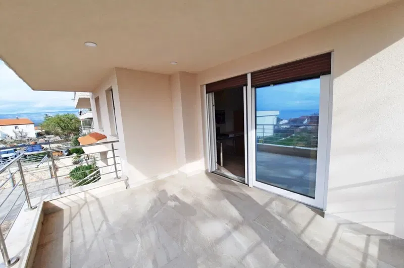 Appartamento, per la vendita, Njivice, Croazia, 73 m2, 350.000,00 EUR – 2