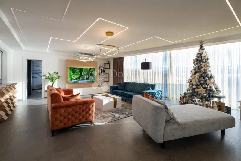 Flat Volosko, Opatija, 227,50m2 – 2