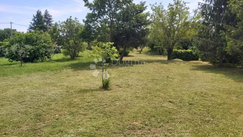 Terreno Labin, 1.606m2 – 2