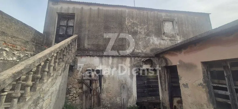 Dvije kamene kuće s 2 pomoćna objekta u Turnju – 2