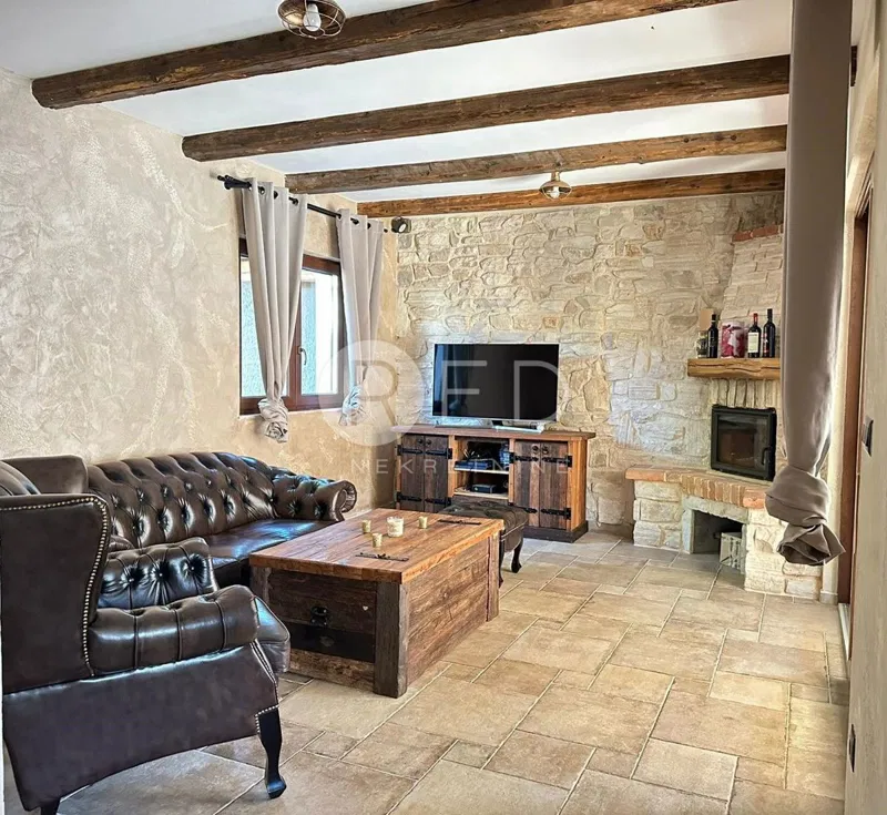 OTOK KRK, OKOLICA DOBRINJA - IMPRESIVNA KAMENA KUĆA S BAZENOM, 220 m2 – 3