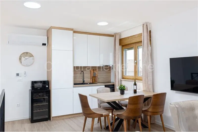 Pag, Povljana - apartment on the 2nd floor with a gallery, first row to the sea – 3
