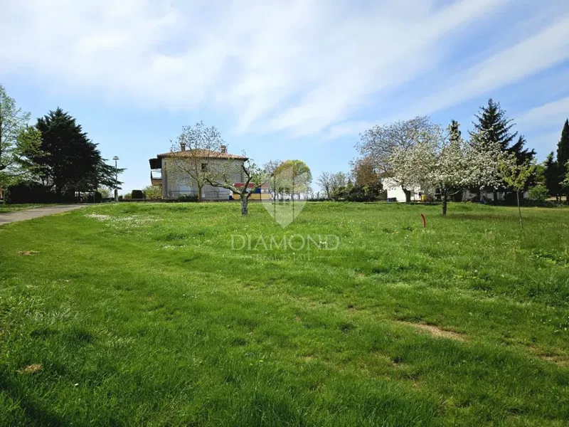 Land Poreč, 1.058m2 – 3