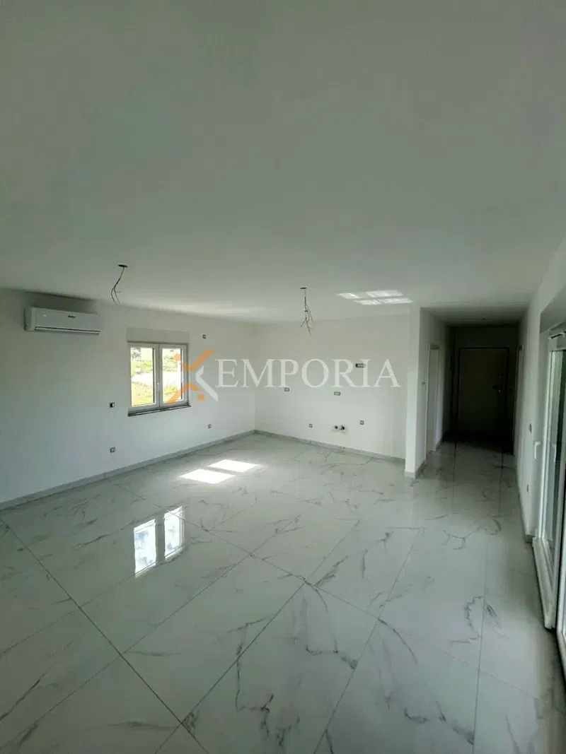 Two-bedroom penthouse apartment in a new building, sea view, Privlaka – 2