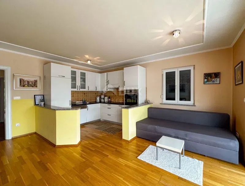 OPATIJA, OPRIĆ - Moderno immobile in un'oasi di pace con cinque unità abitative e giardino vicino al mare – 3