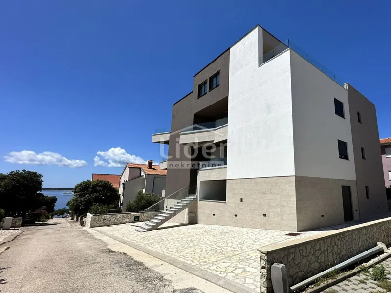 PAG, MANDRE, apartman 2S+DB – 3
