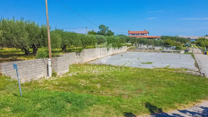 Kaštel, Buje area! Building land in a quiet location! – 3