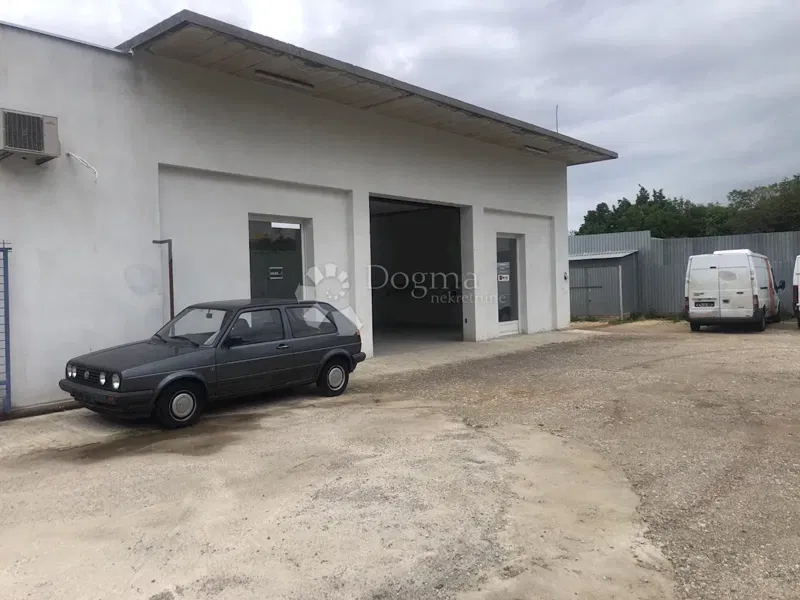 Business premise Kostrena, 150m2
