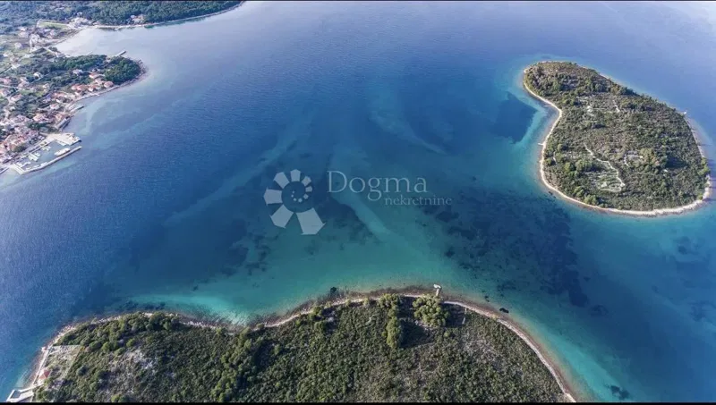 Föld Pašman, 3.064m2 – 3