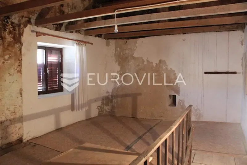 Novigrad zadarski, Dalmatian stone house for renovation 279 m² – 2