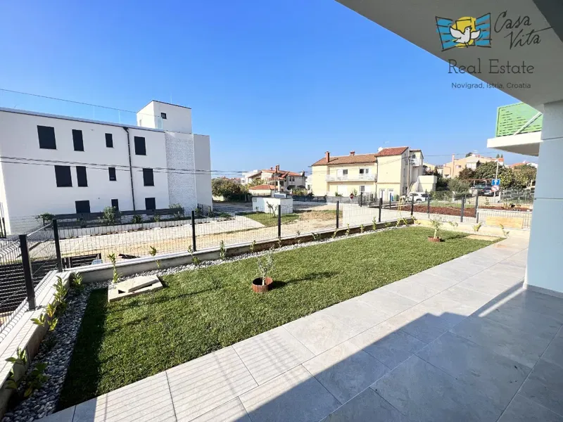 Nice and spacious apartment on the ground floor of a newer building - Novigrad! – 2