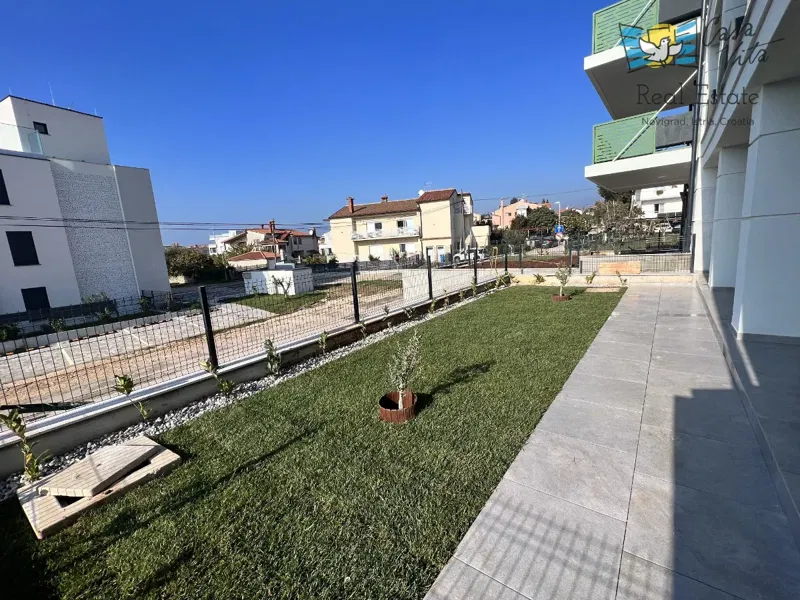 Nice and spacious apartment on the ground floor of a newer building - Novigrad! – 3