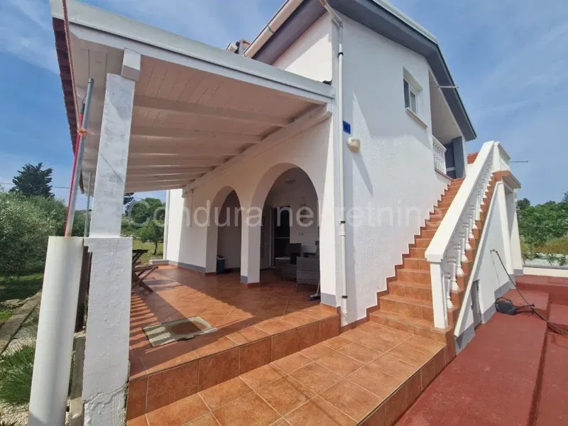 House Vir – 3